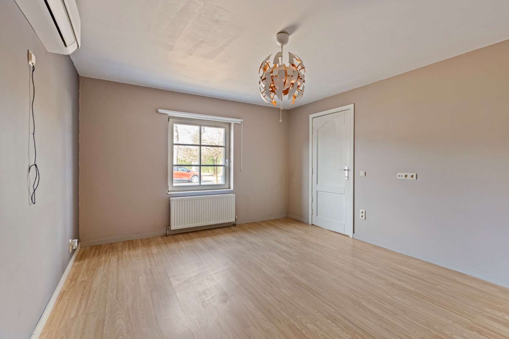 Instapklare gezinswoning met 3 slpk. in doodlopende straat te Kleine-Brogel 