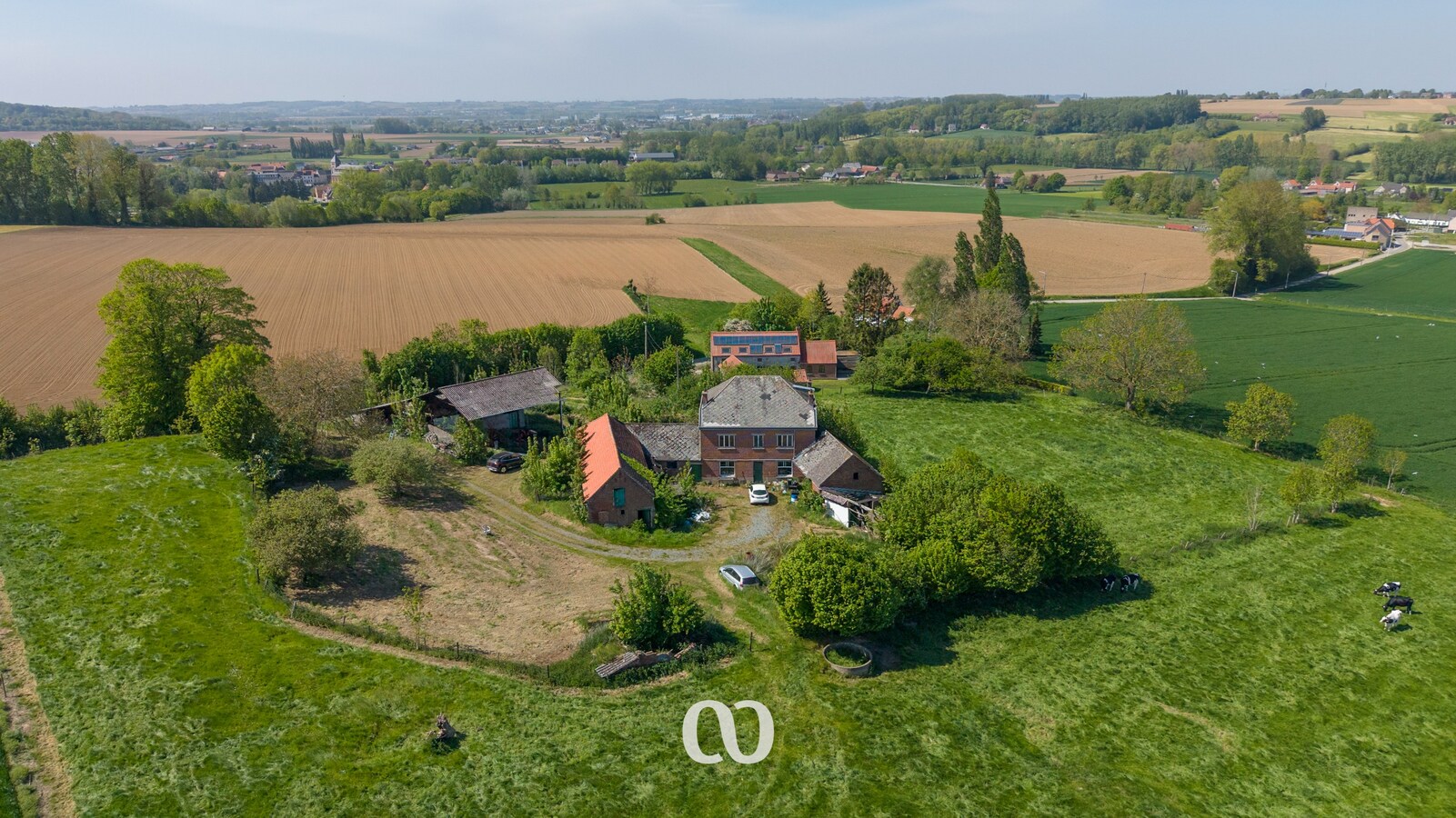 Uniek gelegen te renoveren/af te breken hoeve 