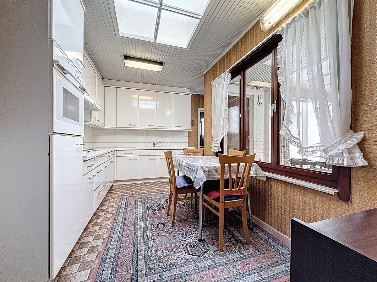 Te renoveren woning met veel potentieel nabij station/centrum Wetteren 