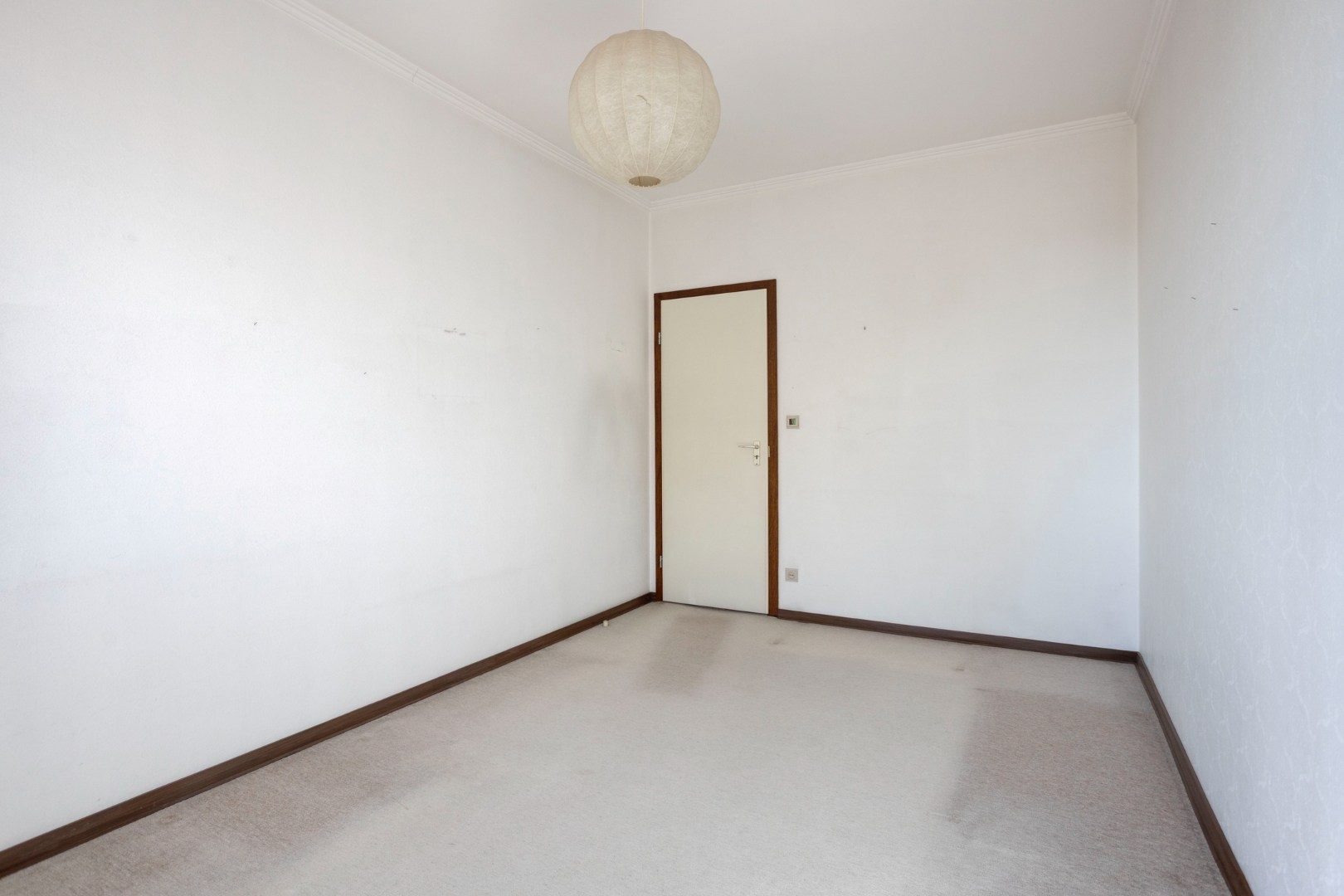 Slaapkamer 2 met doorgang naar nachthal