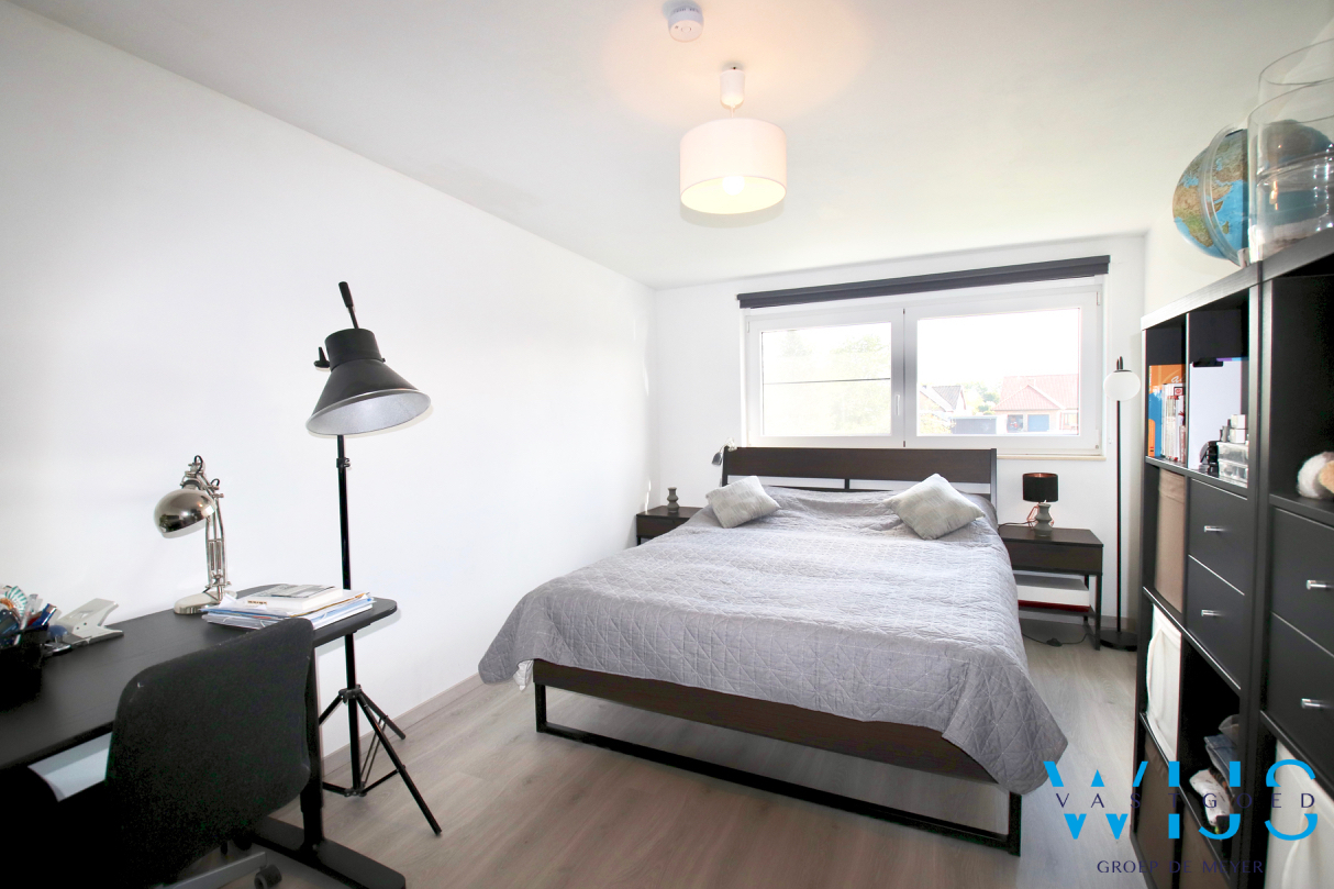 Instapklaar woonhuis met 3 slaapkamers &amp; tuin ! 