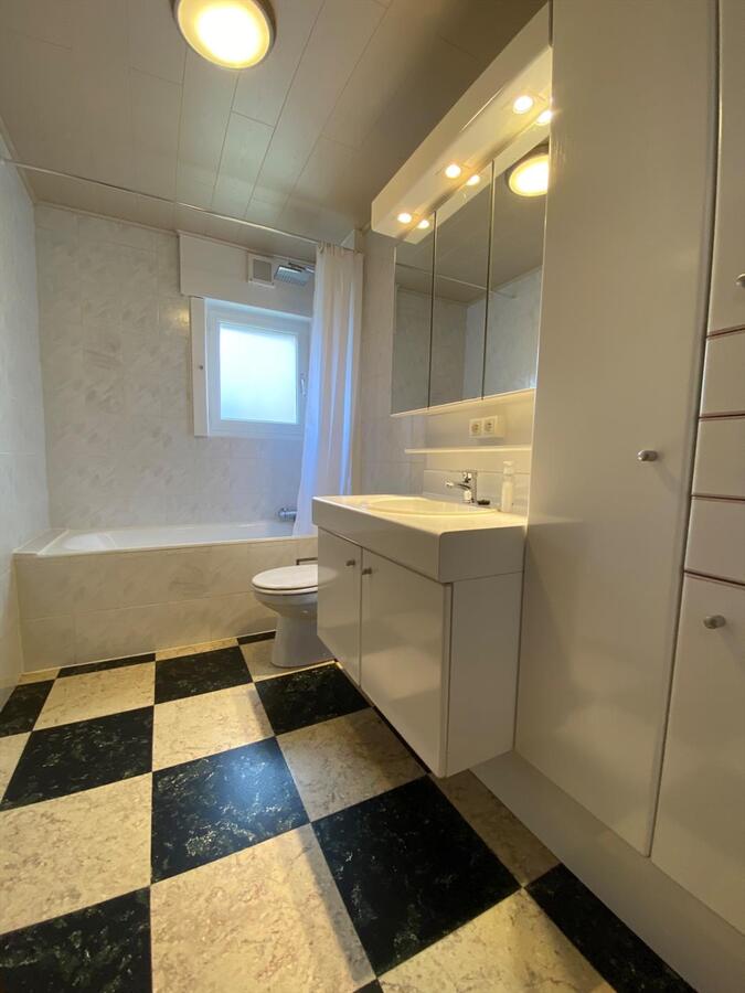 Rustig gelegen alleenstaande woning met 3 slaapkamers op 920 m² te Koekelare 