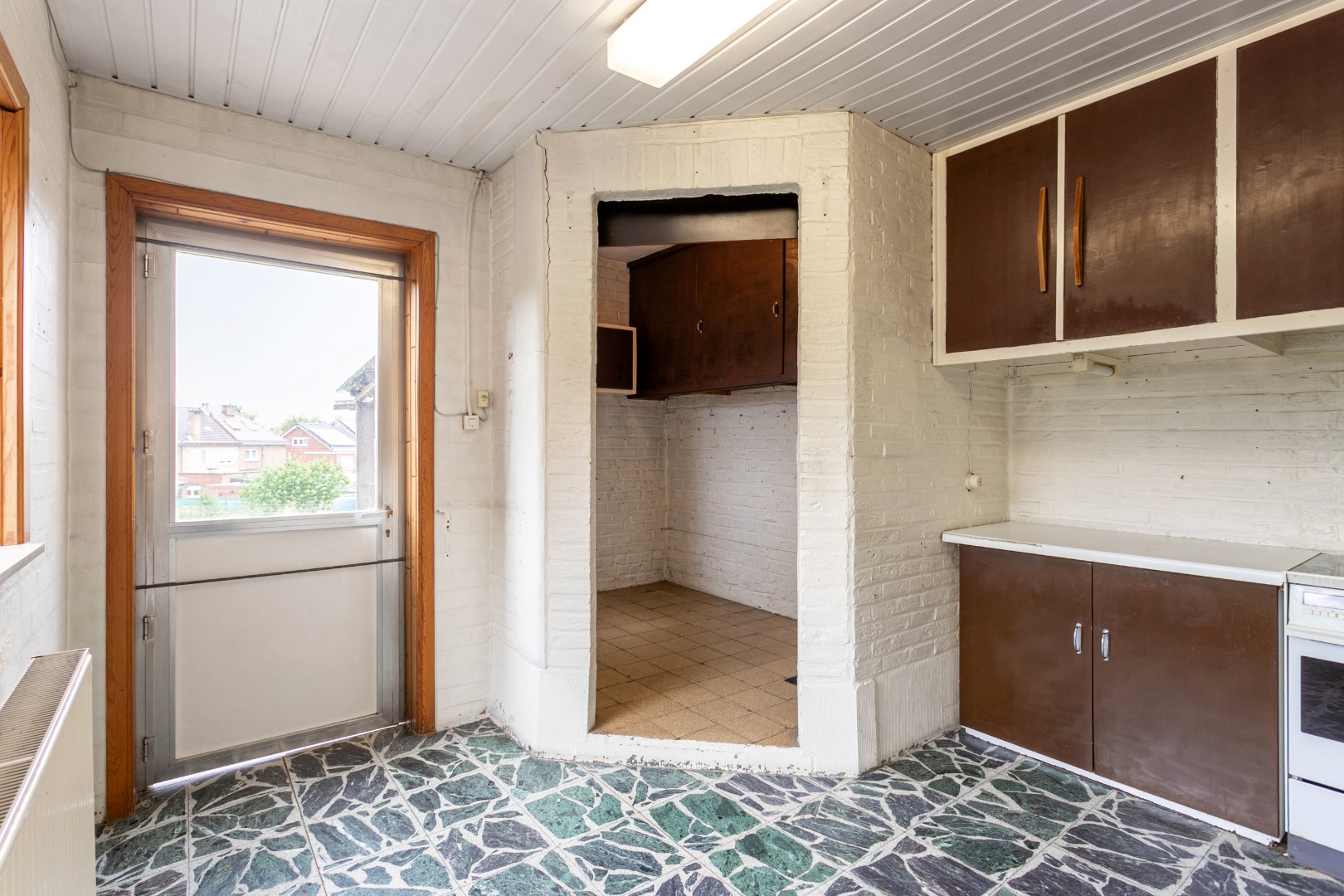 Te renoveren woning met 3 slpk te Buizingen 