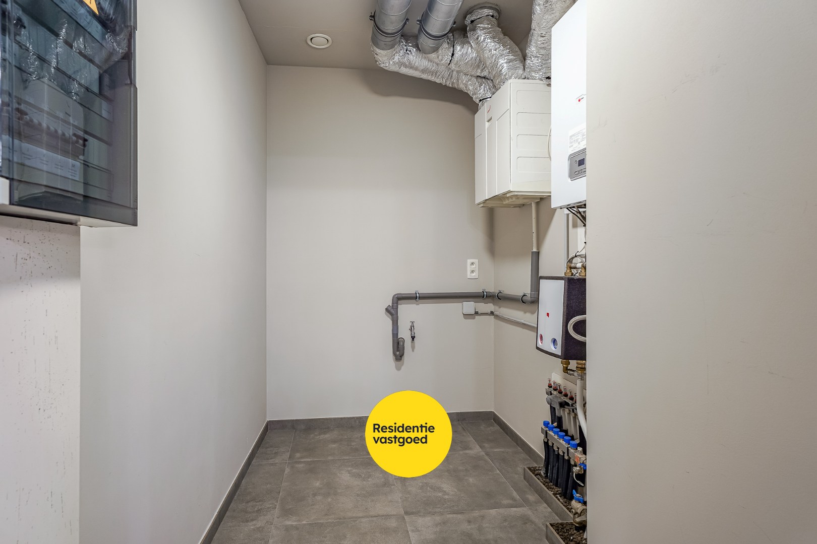 Prachtige assistentiewoning in hartje Aartrijke 