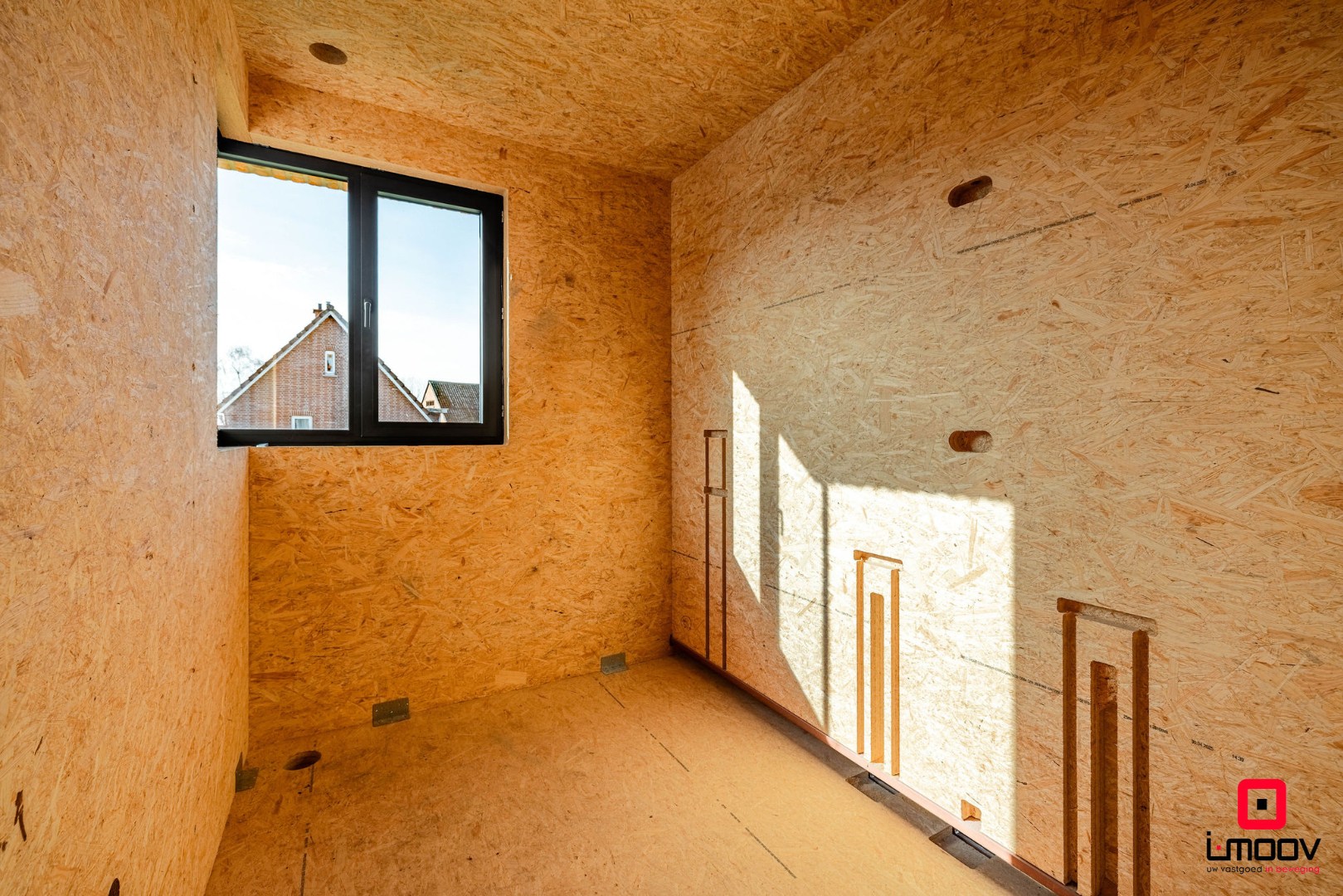 Exclusieve casco woning met 5 slaapkamers en royale tuin in Kruibeke, vlak bij Antwerpen 