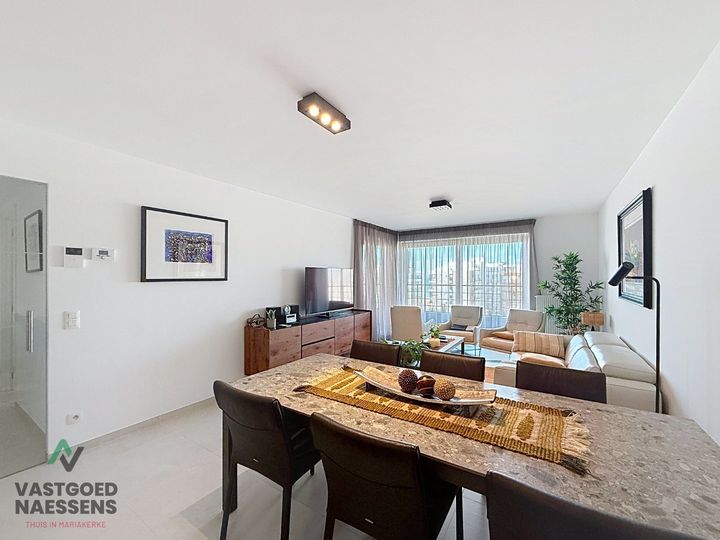 STIJLVOL GEMEUBELD 2 SLPK APP MET TERRAS 