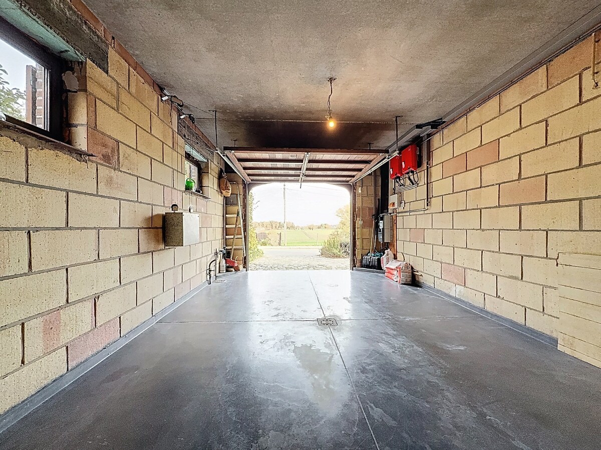 Energiezuinige (EPC 47) en instapklare OB op uitstekende ligging te Mere 