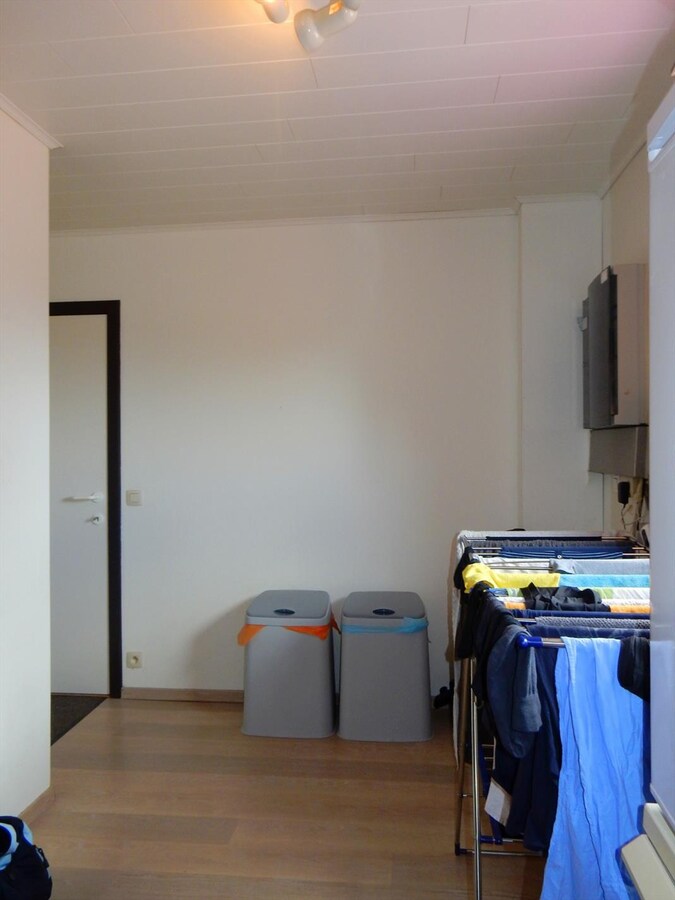 Gezellig en ruim appartement met zonnig terras te Varsenare 