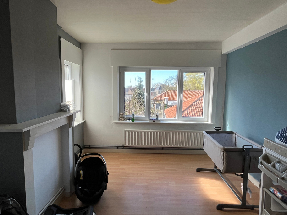 Aangename woning met tuin : zeer rustig gelegen én op slechts 50 m van de Gaverse Markt. 