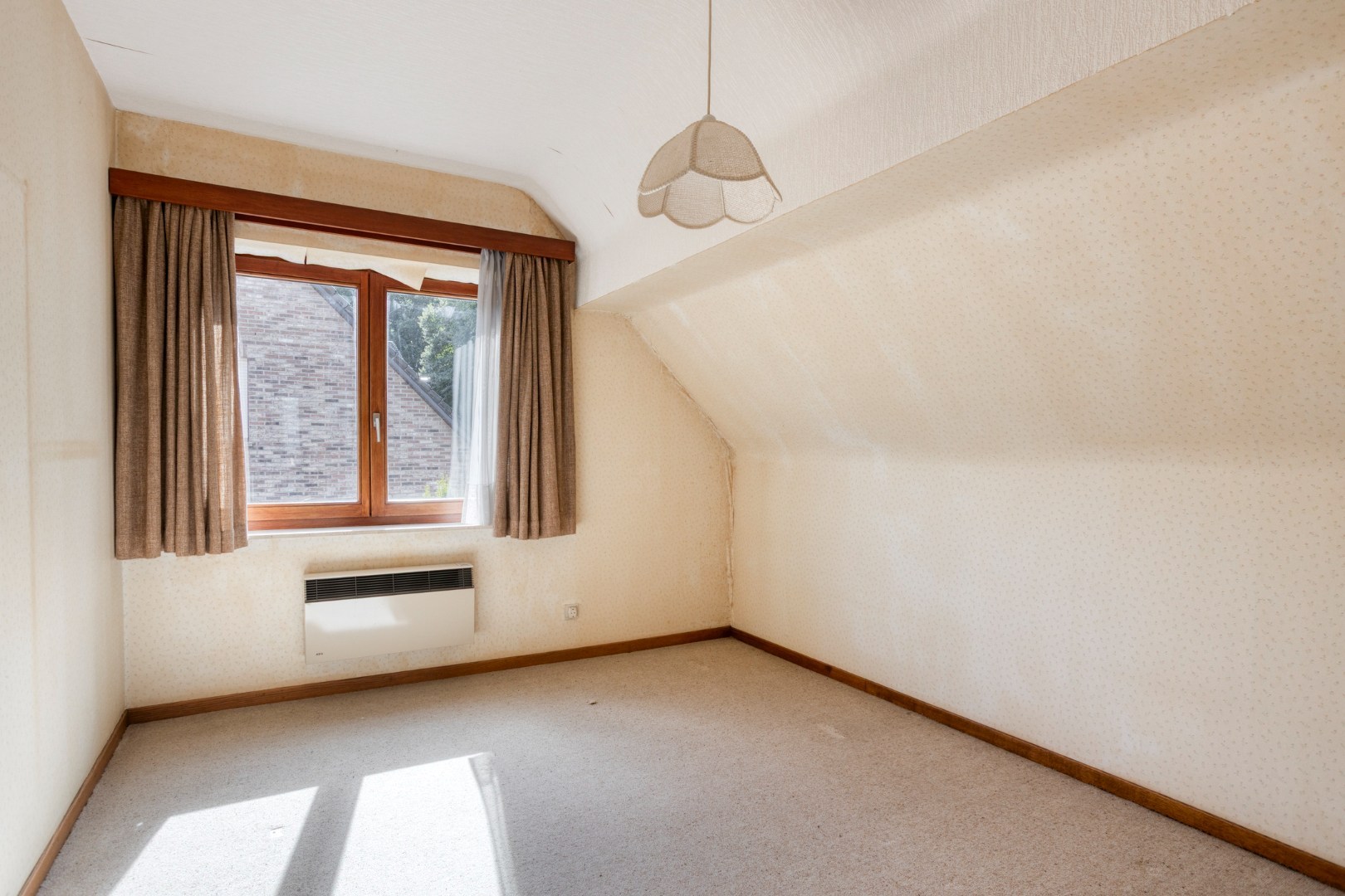 Ruime gezinswoning met grote tuin op perceel van 10a 29ca in Oud-Heverlee – bewoonbare opp. 226 m² 