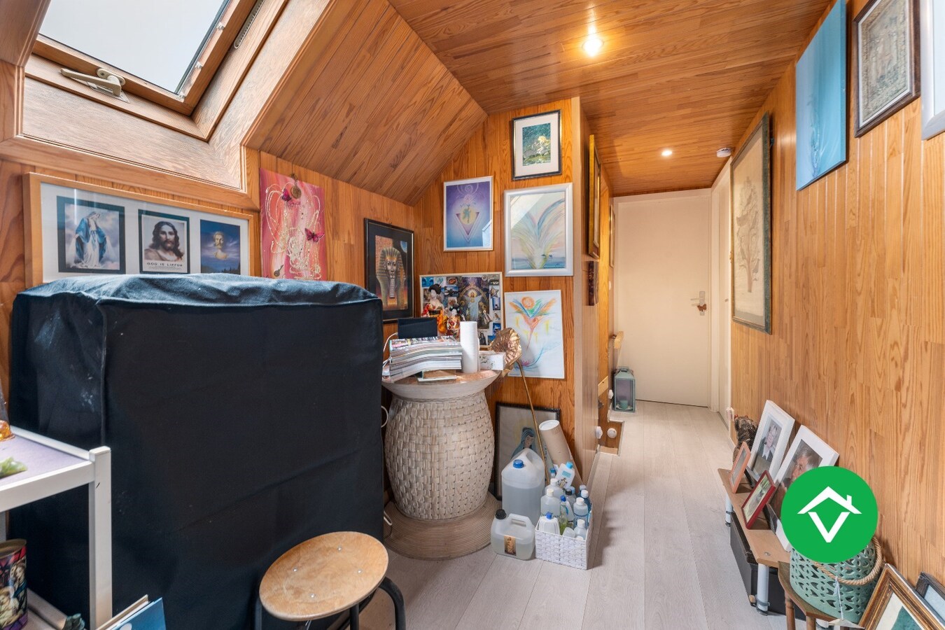 Alleenstaande woning met 4 slaapkamers en dubbele garage te Keiem 