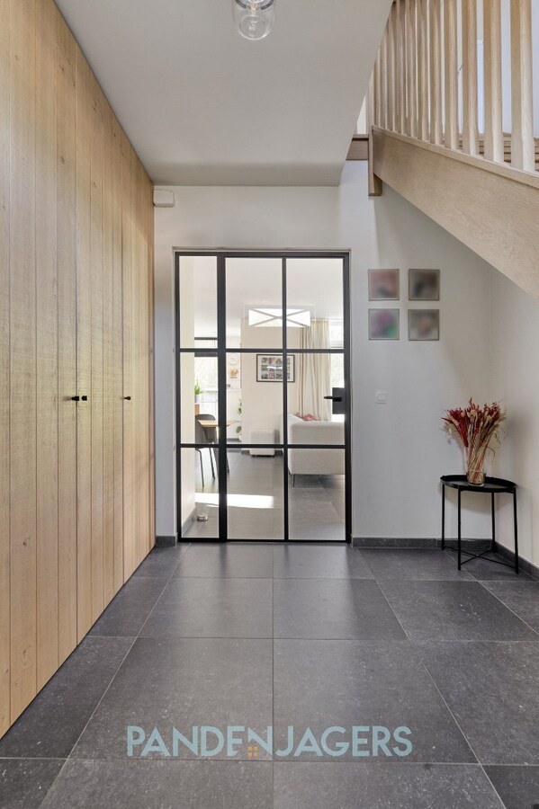 Recente woning (2018) met zwembad te Duffel 