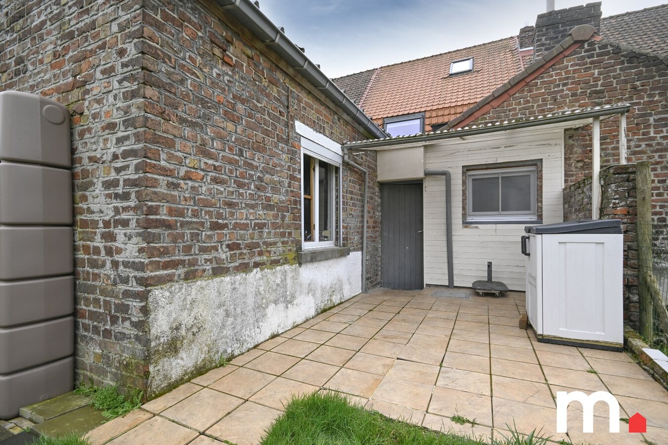 Instapklare gezinswoning met 3 slaapkamers, tuin, zonnepanelen en ruime zolder! 