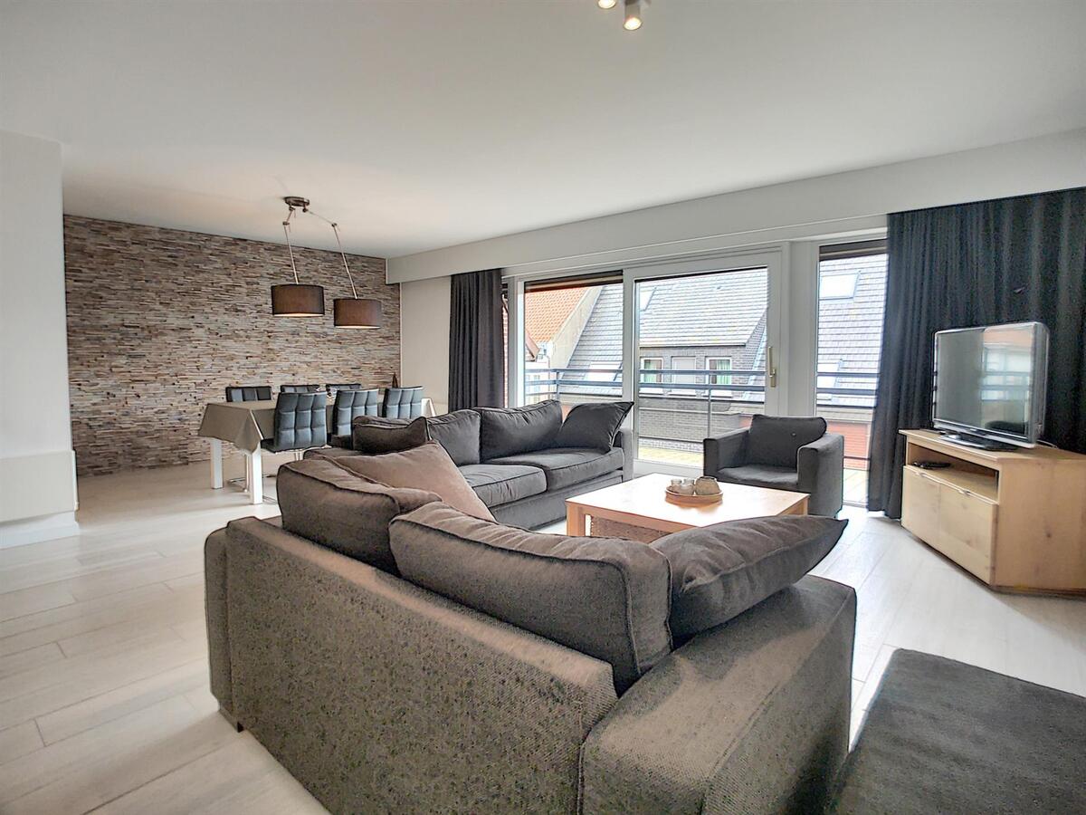 Magnifiek woonappartement met zonneterras, 3 ruime slpk en 2 badk - Heist 