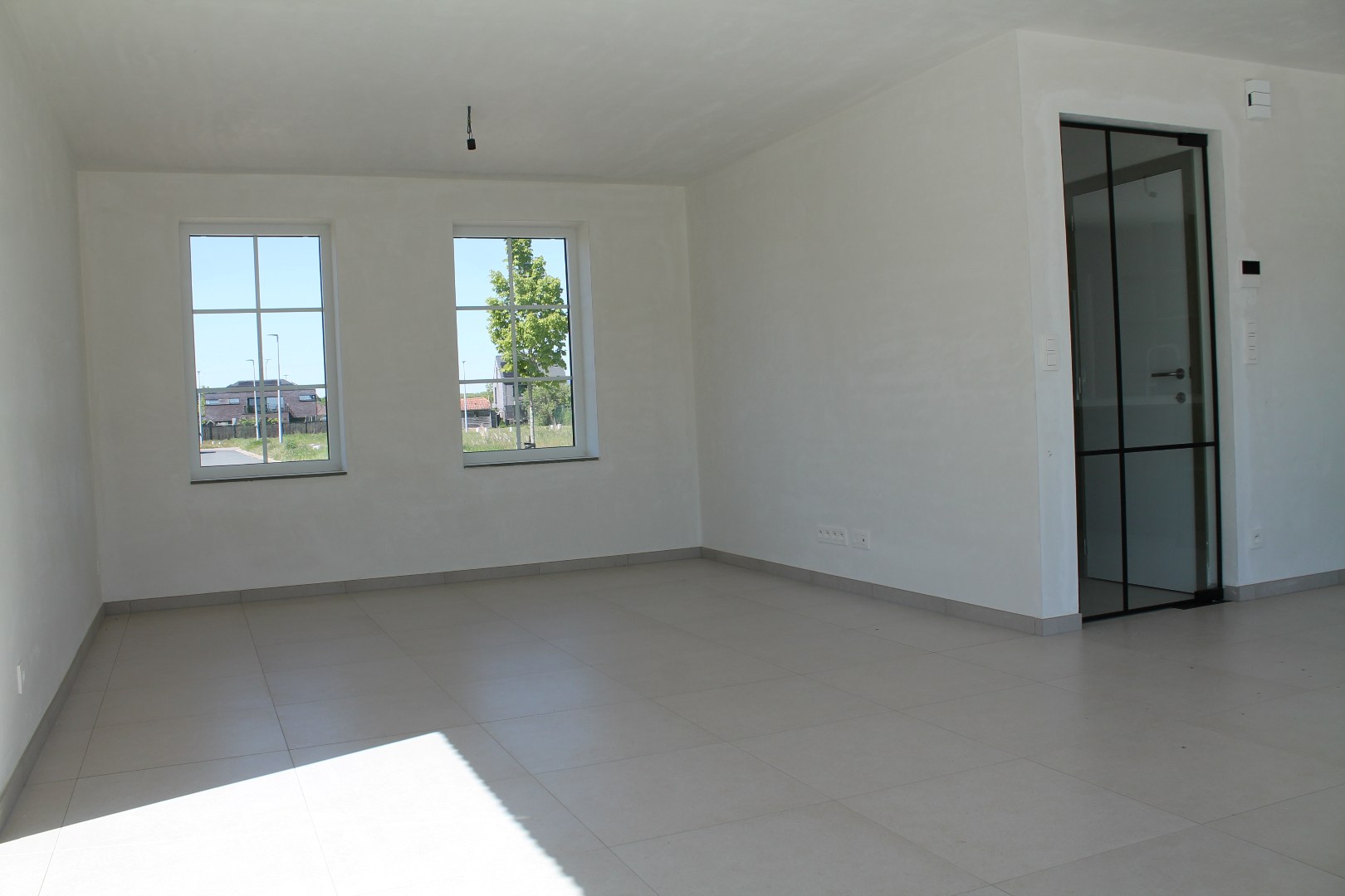 Instapklare nieuwbouwwoning met 3 slaapkamers en tuin op 681 m² 