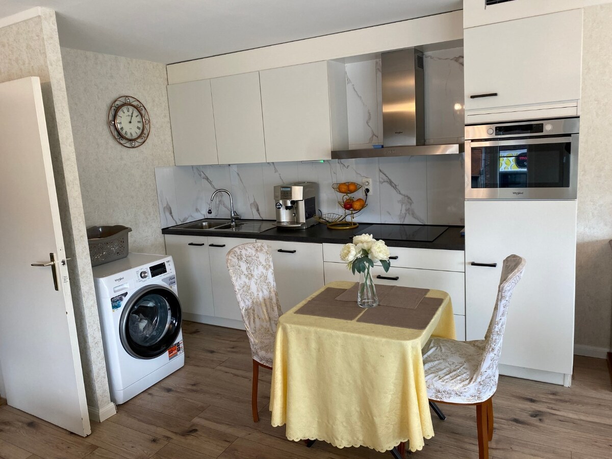 Ruim en lichtrijk appartement. 