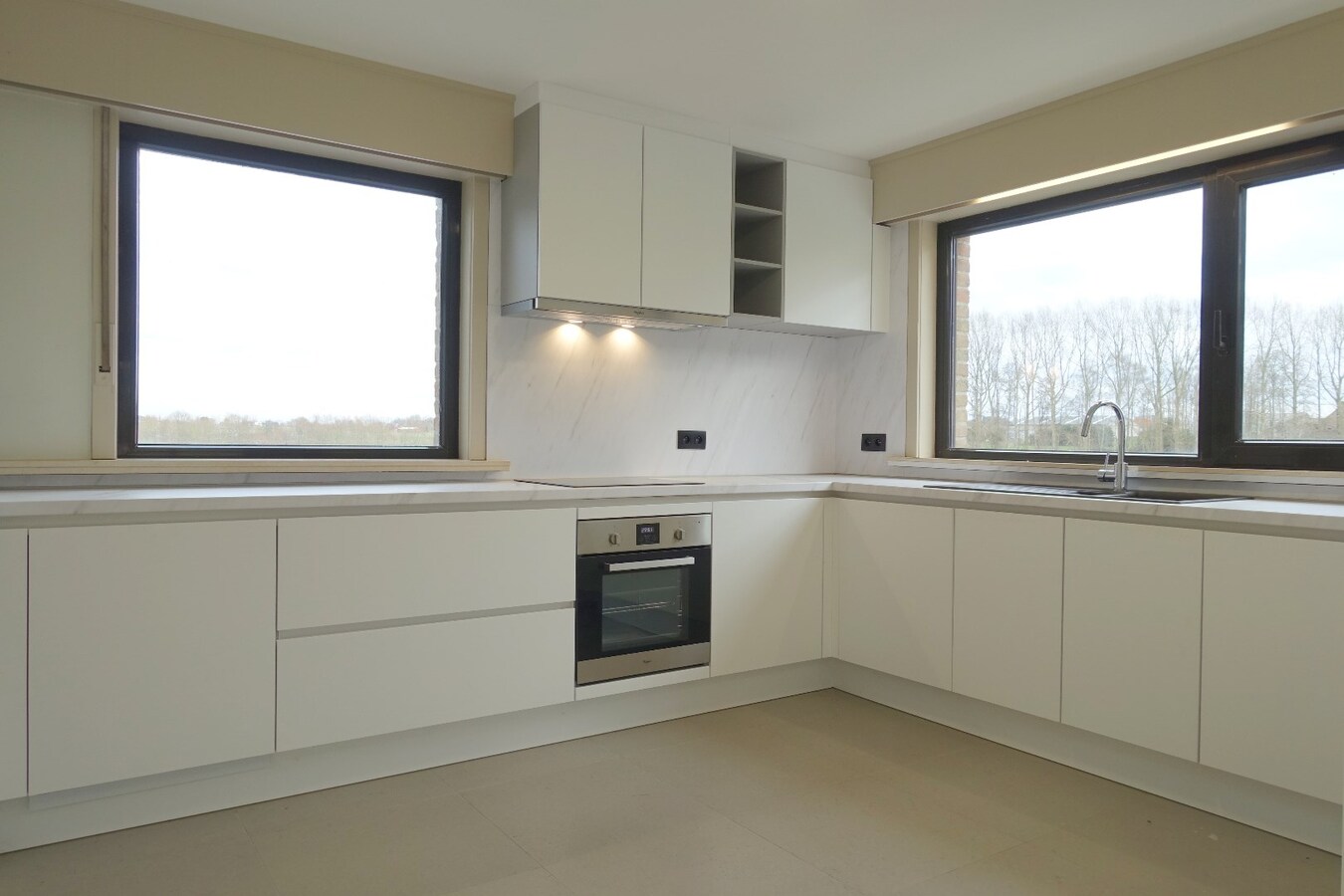 Landelijk gelegen woning met loods! 