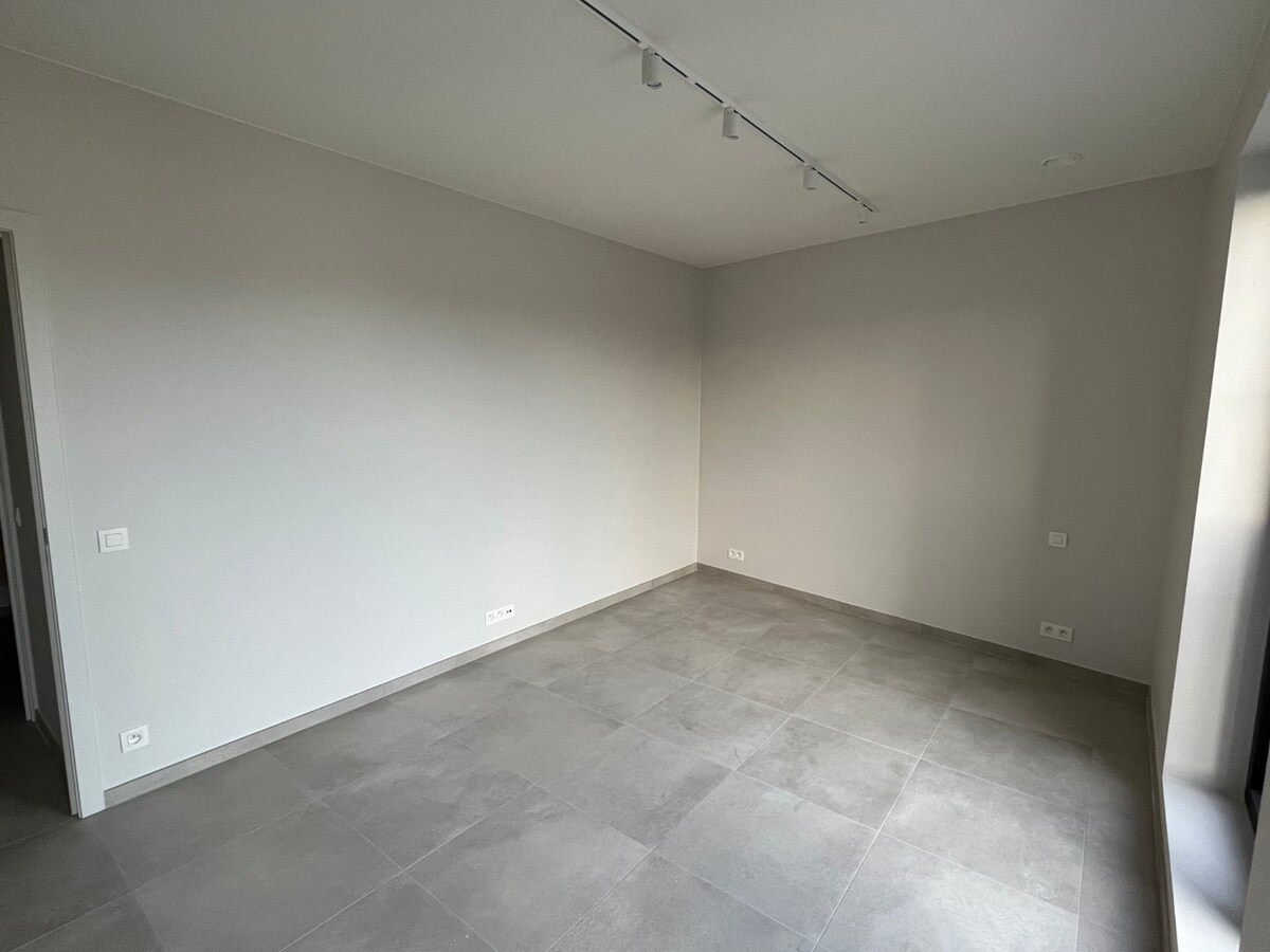 Nieuw, luxueus afgewerkt BEN-penthouse 