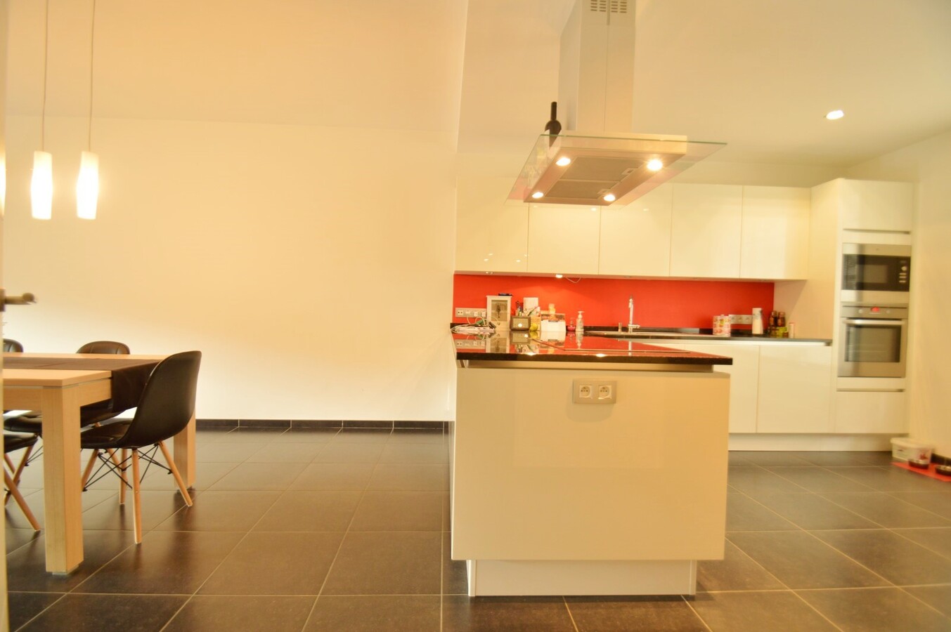 Knappe gezinswoning met 5 slpk te Heulebrug 