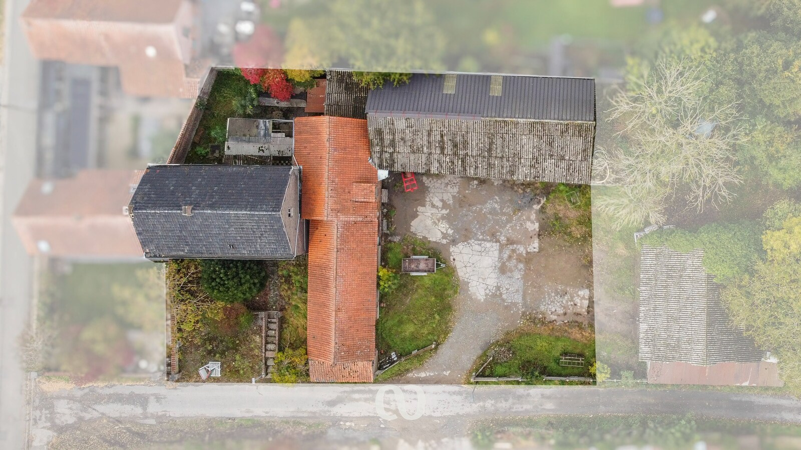 Prachtig gelegen bouwgrond geschikt voor 1 of 2 open bebouwingen 