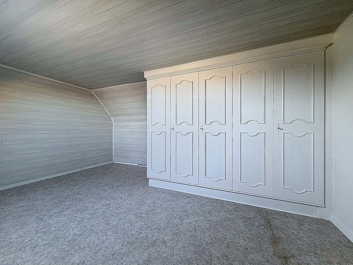 Ruime en instapklare HOB met zuidgerichte tuin te Bevegem 