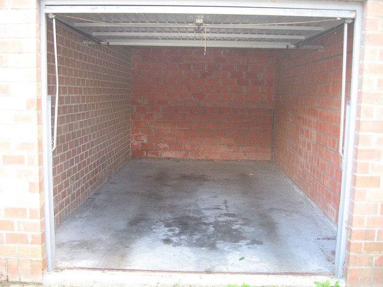 1 afzonderlijke gemetste garage te Koekelare 