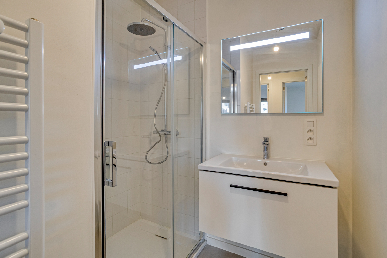 Nieuwbouw appartement met 3 slaapkamers, 2 badkamers, terras, 2 autostaanplaatsen en kelderberging in Leuven! - EPC A - bewoonbare opp. 108 m² 