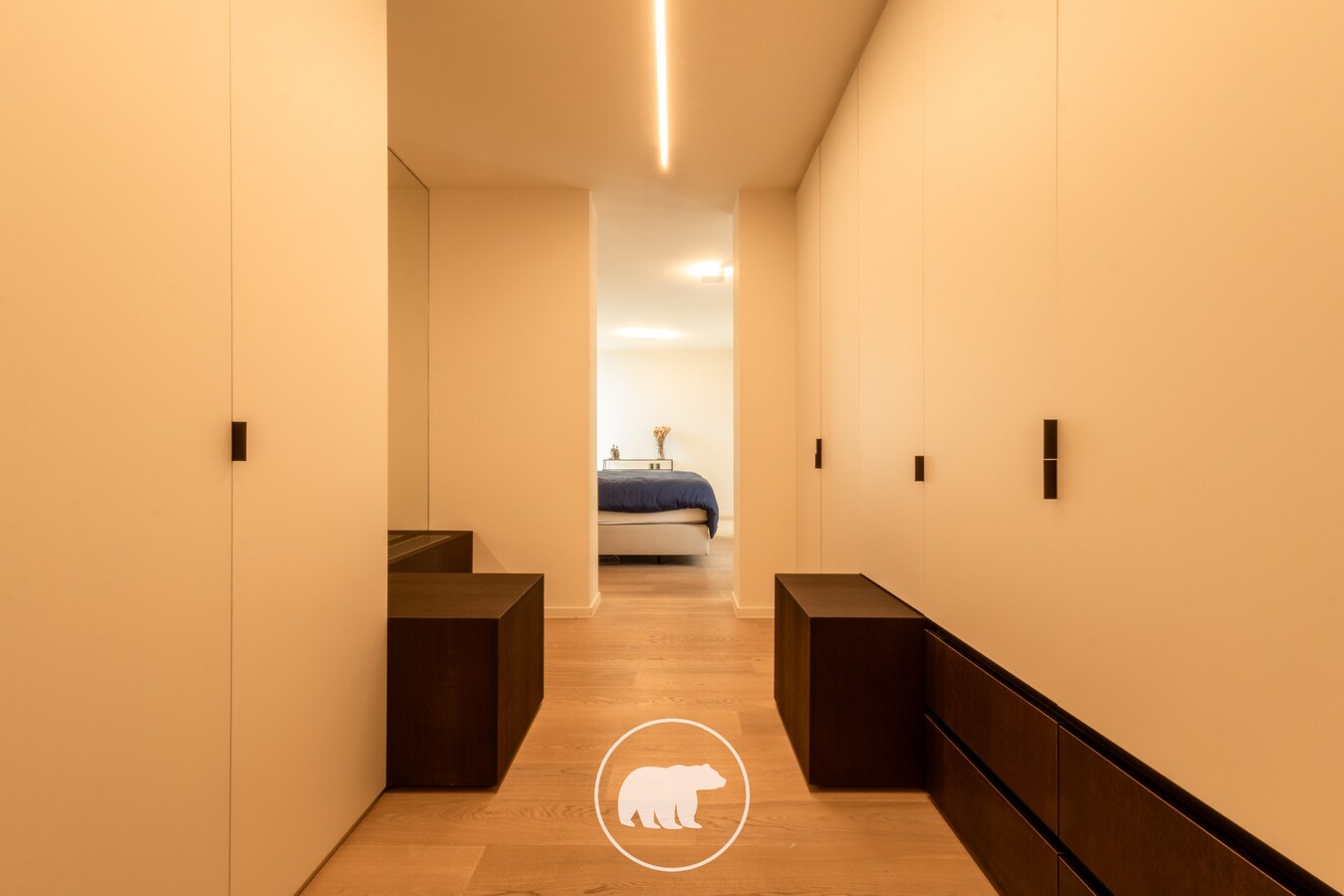 Buitengewone design villa op unieke ligging te Lochristi 