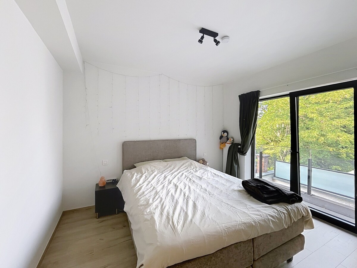 Topappartement 2-slaapkamer appartement met garage in hartje Aalter 
