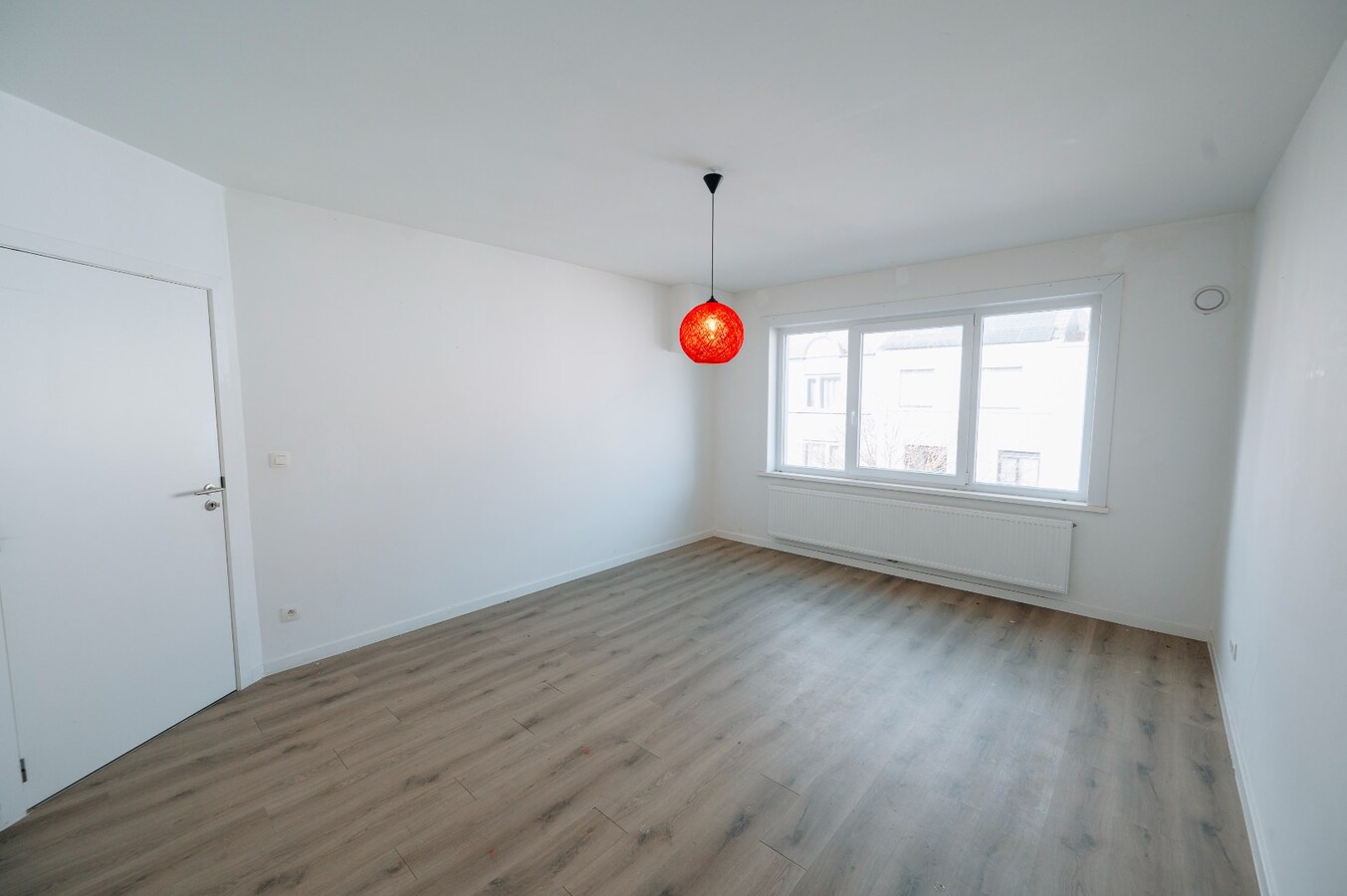 Volledig gerenoveerd 1-slaapkamerappartement op centrale locatie nabij centrum 