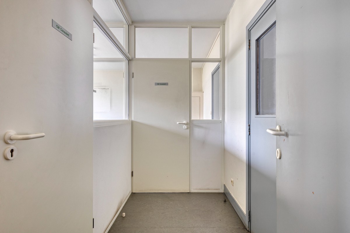 Multifunctioneel gebouw in het centrum van Merchtem. 