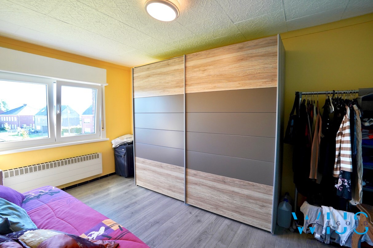 Bel-étage met inpandige garage &amp; zonnige tuin te Ertvelde! 