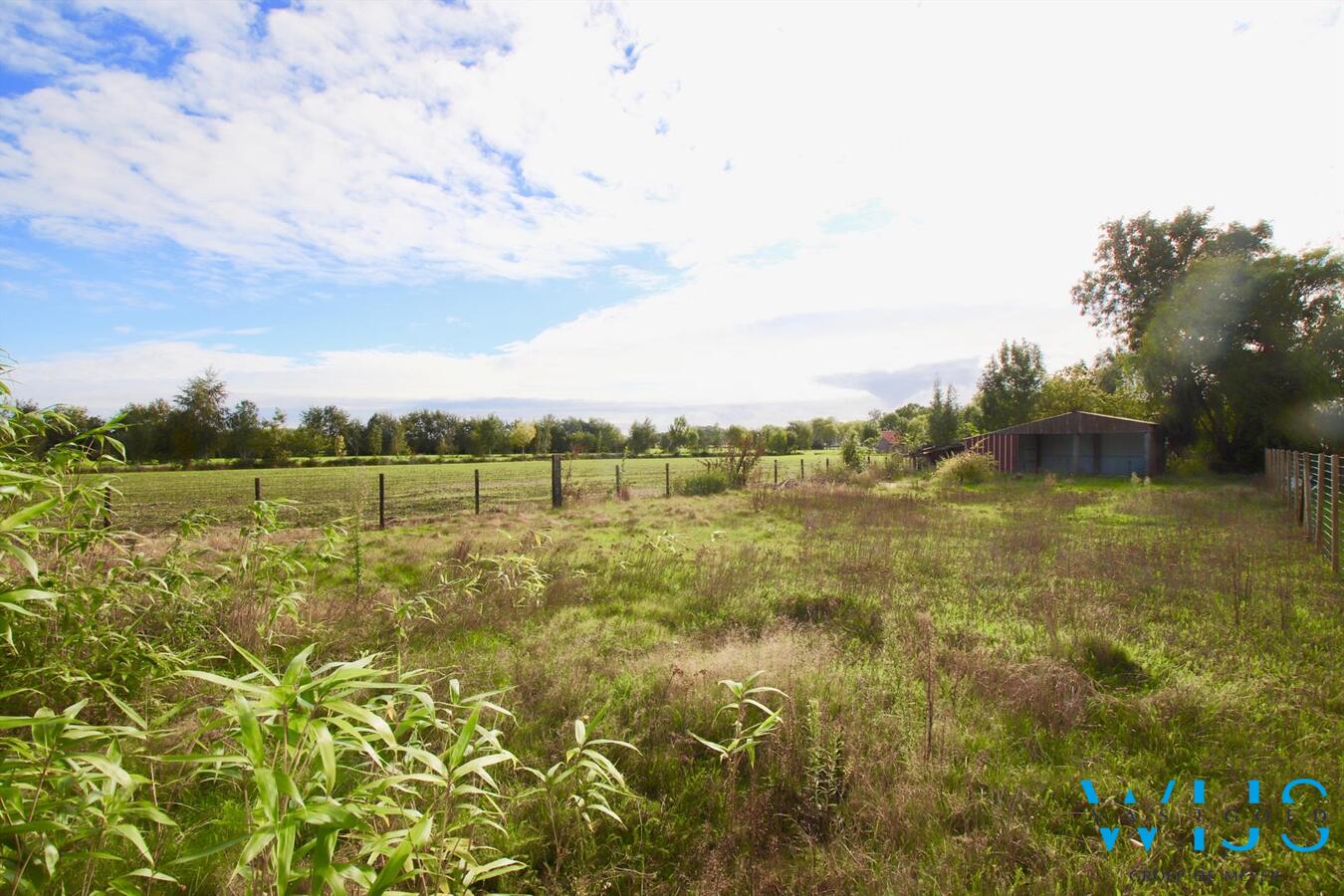 Ruime bouwgrond van 1.998 vierkante te Oosteeklo ! 