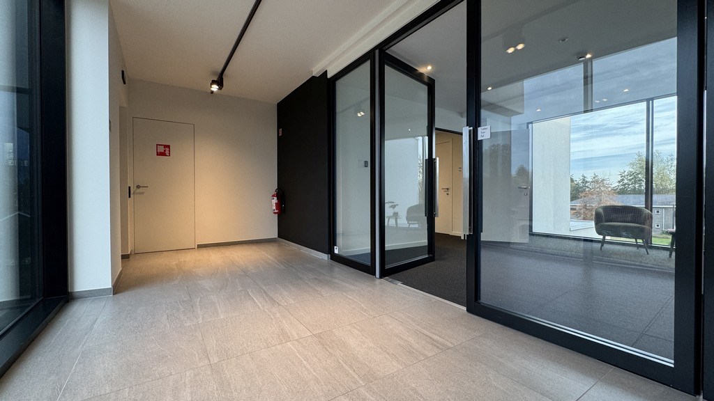 Mooi ingerichte kantoren te huur op zichtlocatie in Sint-Martens-Latem