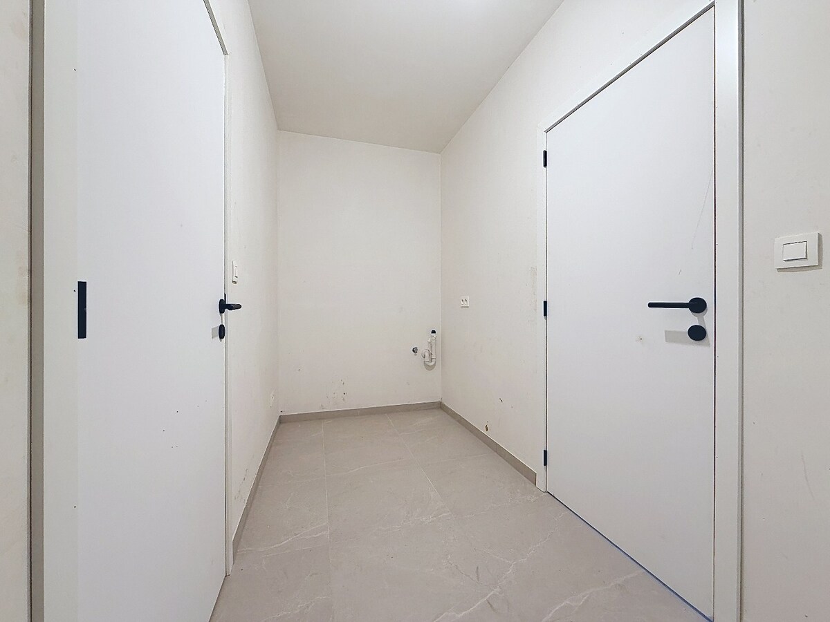 Piekfijn afgewerkte nieuwbouw BEN-woning te St-L-Houtem, 6% BTW mogelijk 