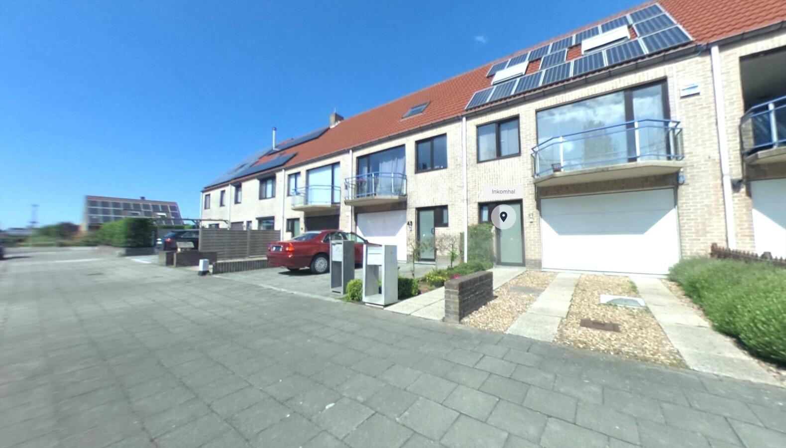 MODERNE BEL-ETAGE WONING MET MOOIE TUIN 