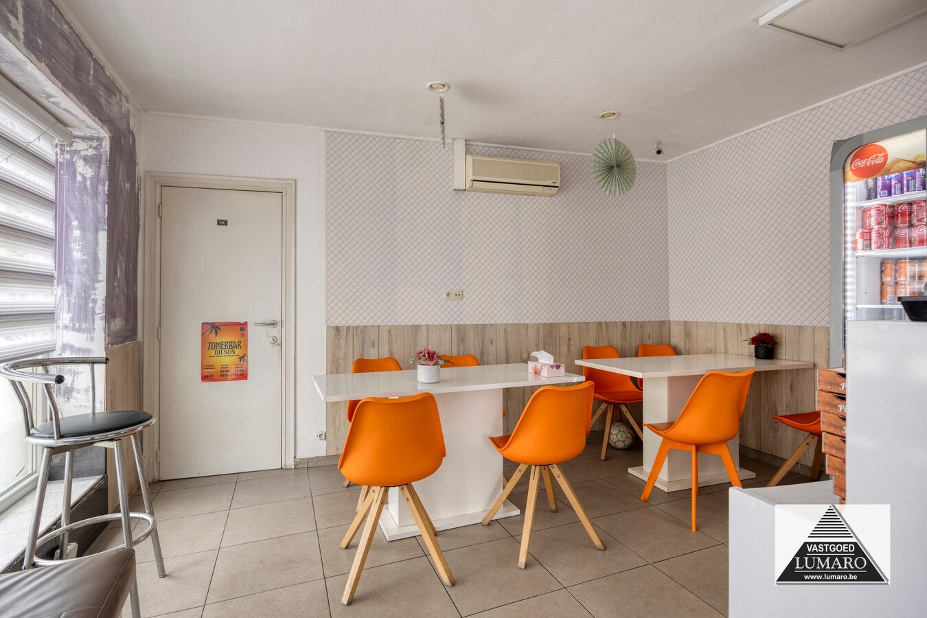 2  woongelegenheden met handelsruimte , grote tuin, 1448 m² 