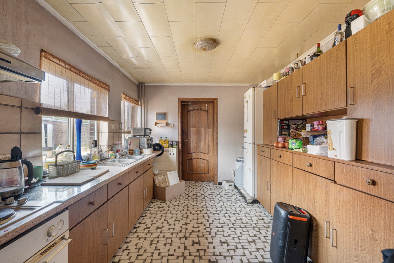 Halfvrijstaande woning op een perceel van 17a30ca met grote werkplaats van maar liefst 110 vierkante meter! 