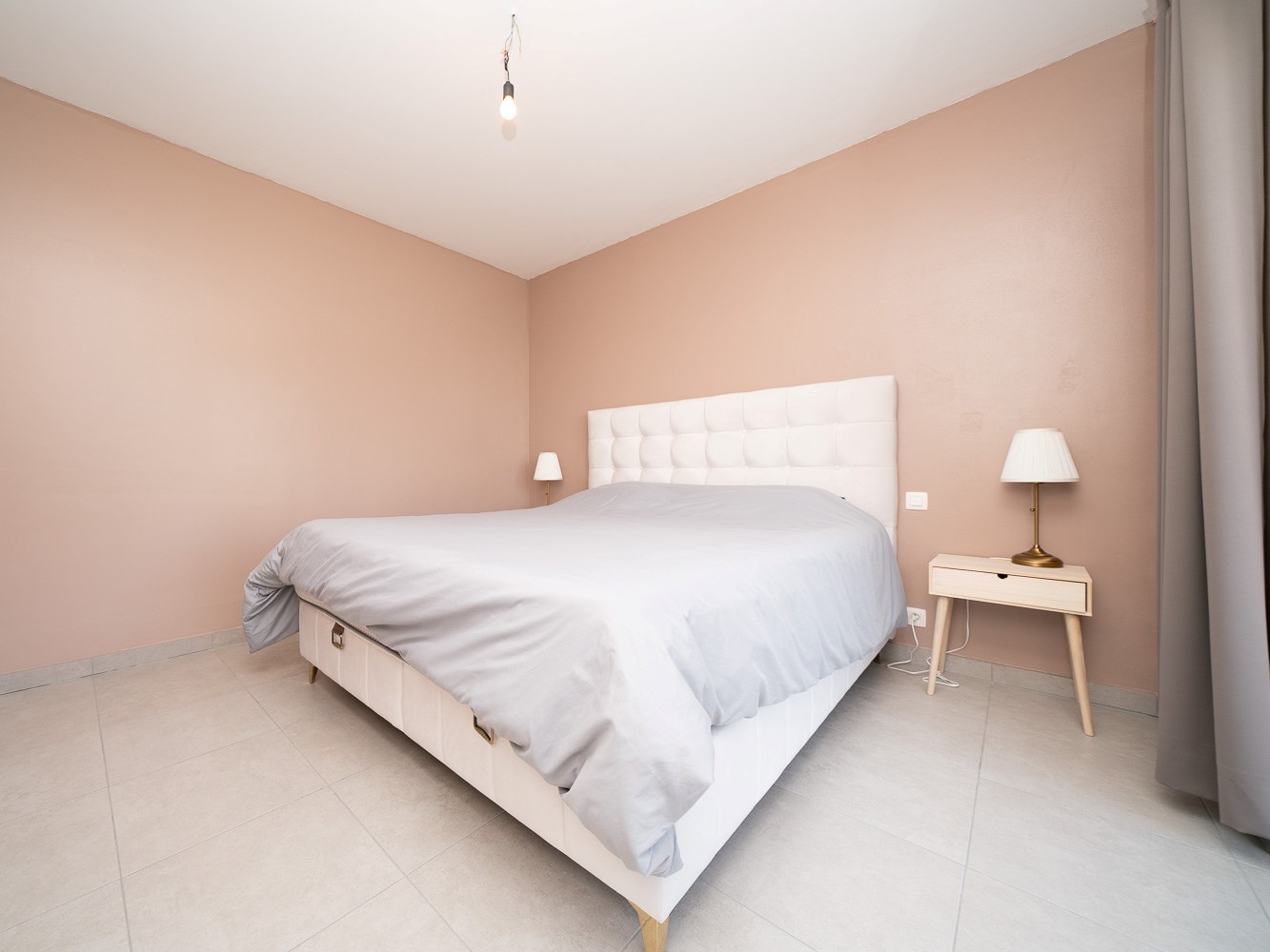 Prachtig nieuwbouwappartement met 2 kamers en garagebox 