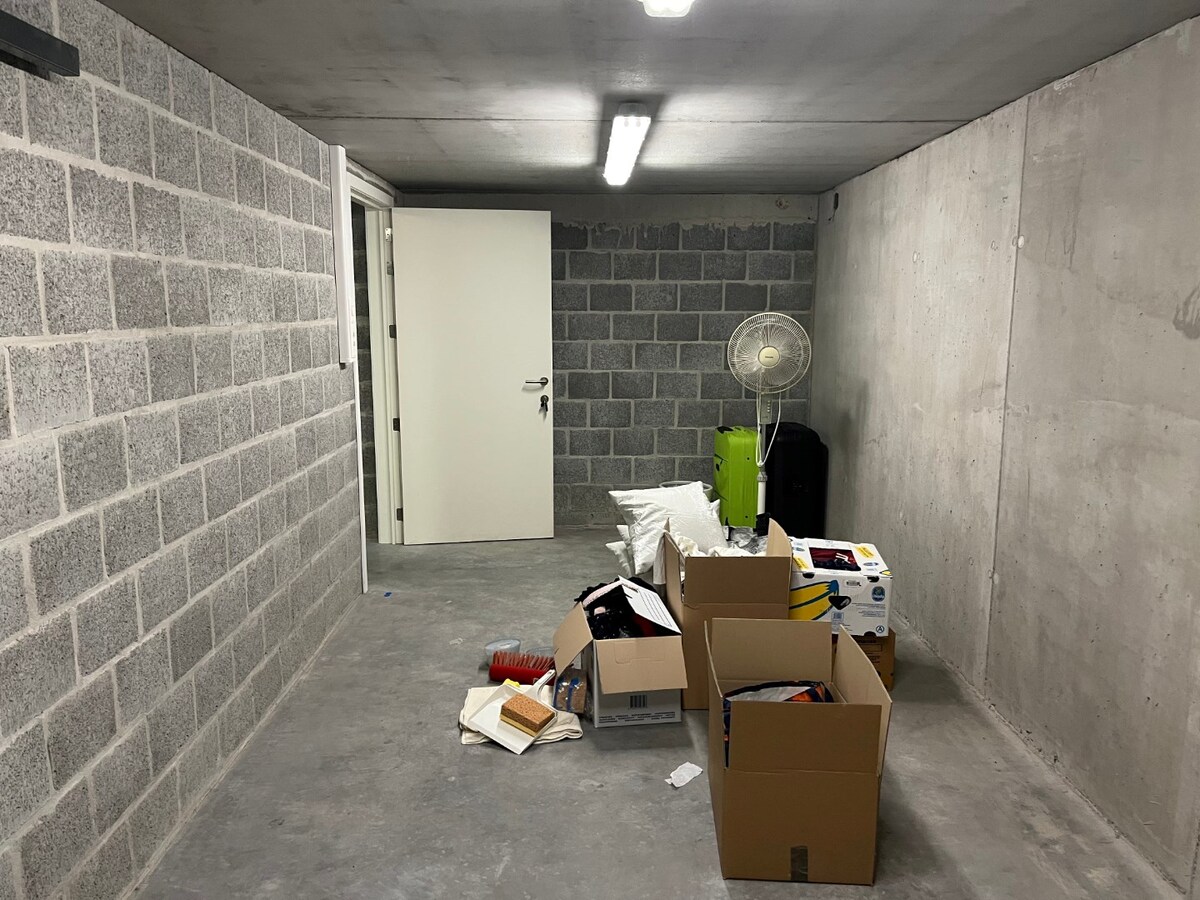 Luxueus én ruim gelijkvloers appartement in rustige omgeving. 