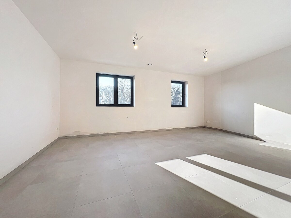 Tiptop afgewerkte nieuwbouw BEN-woning te Grotenberge, 6% BTW mogelijk 