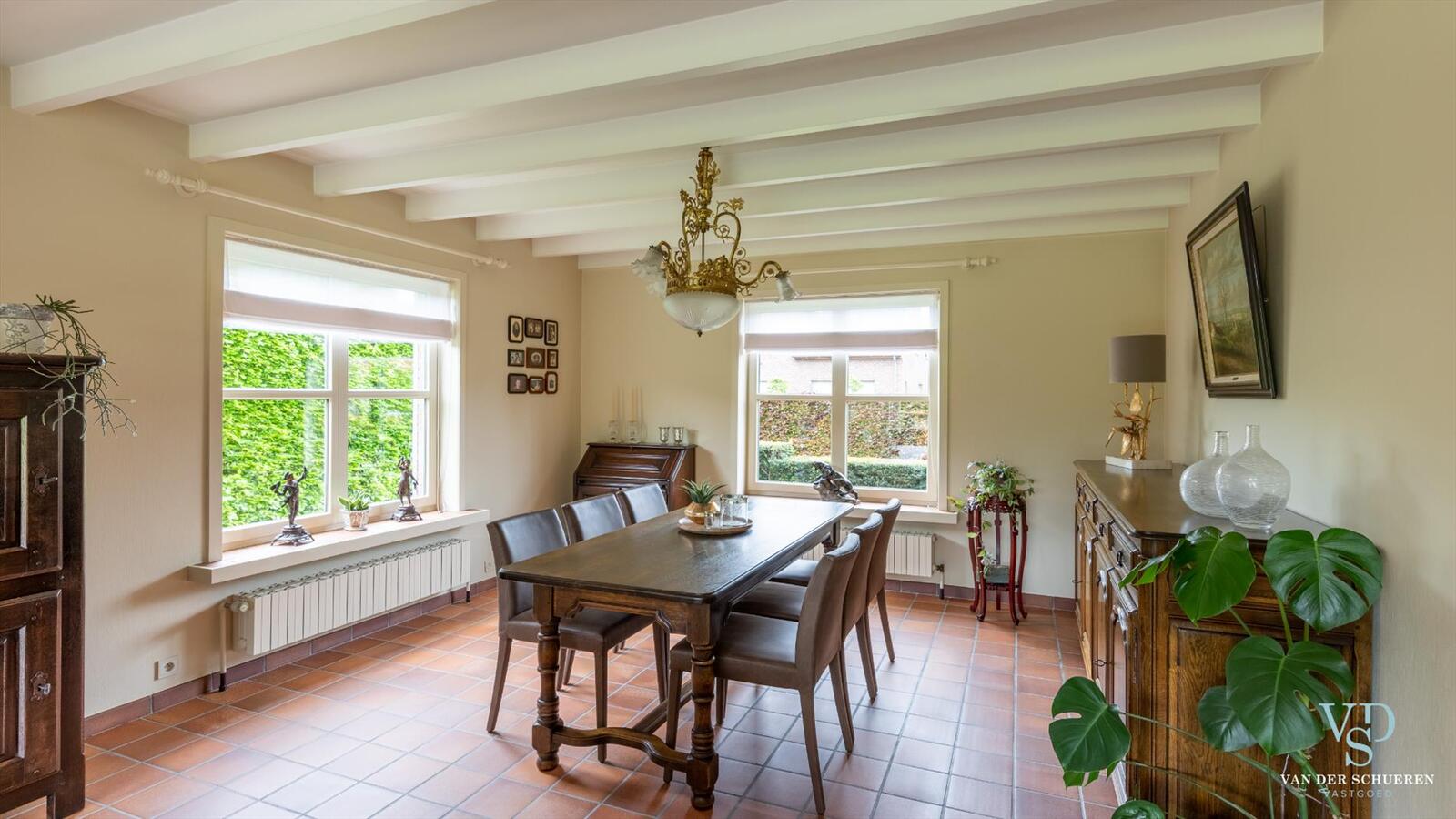 Zeer energiezuinige villa met unieke ligging (Kruisembos). 