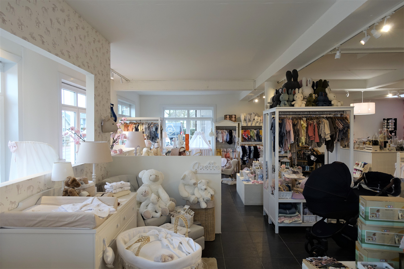 Handelspand met loods 