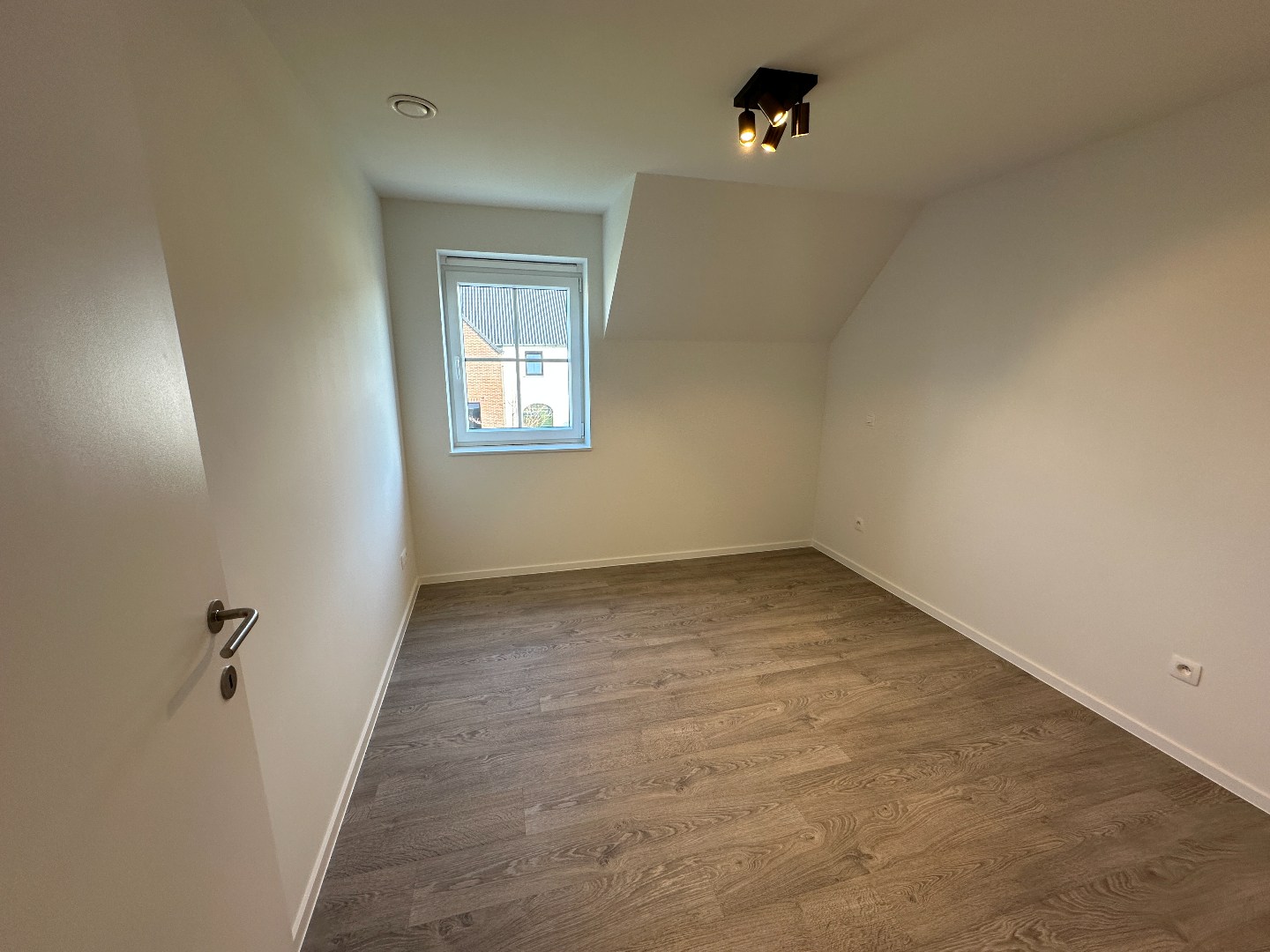 Prachtige instapklare nieuwbouwwoning, energiezuinig, Torhout. 