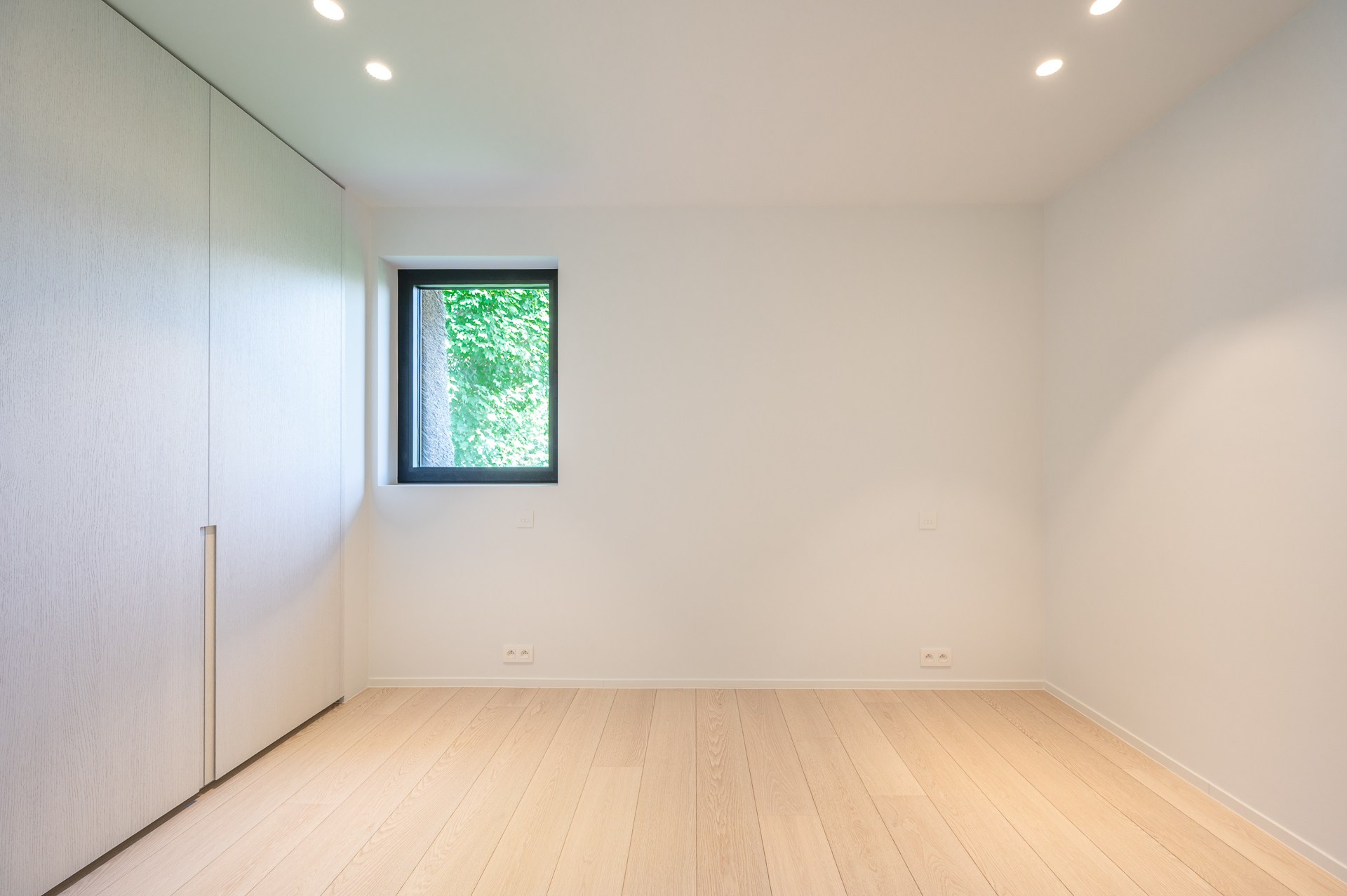 Villa neuve clé en main dans un emplacement de choix calme près du Zegemeer et à distance de marche du centre. 