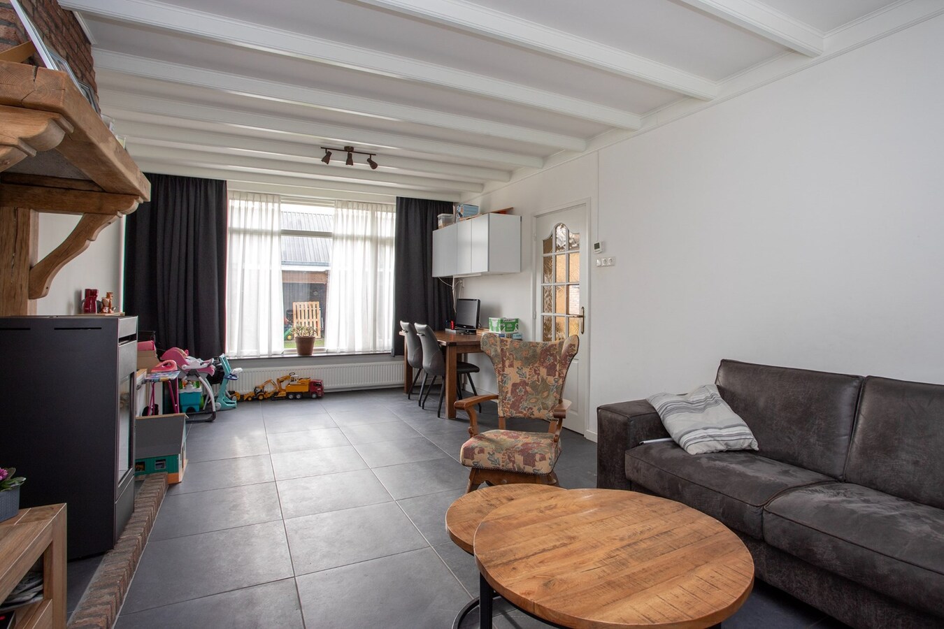 Uniek woon-winkelpand met bedrijfs-, en buitenruimte op toplocatie in Reusel. 