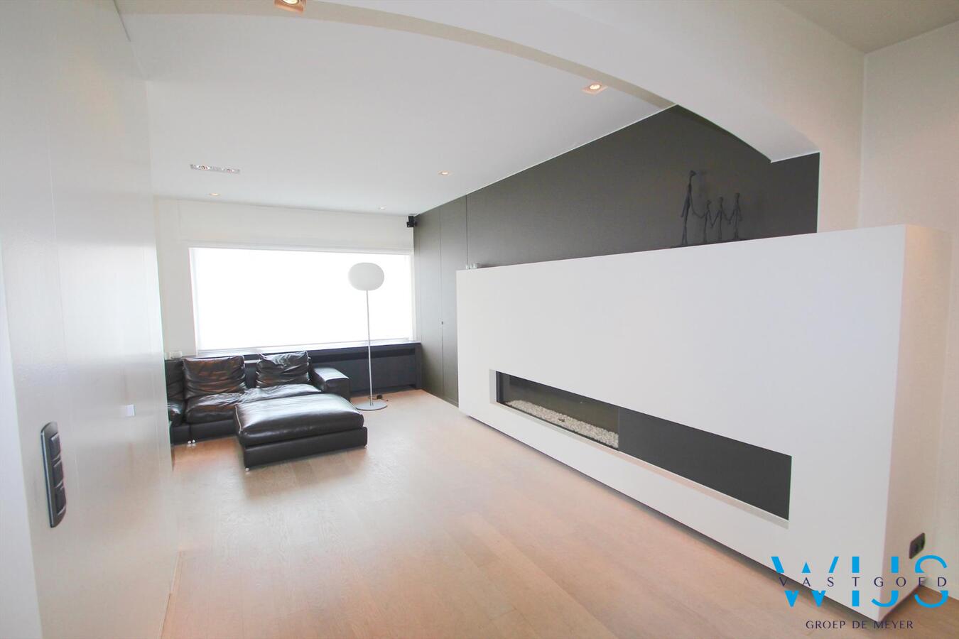 Schitterend karaktervol woonhuis met 5 slaapkamers in Assenede ! 