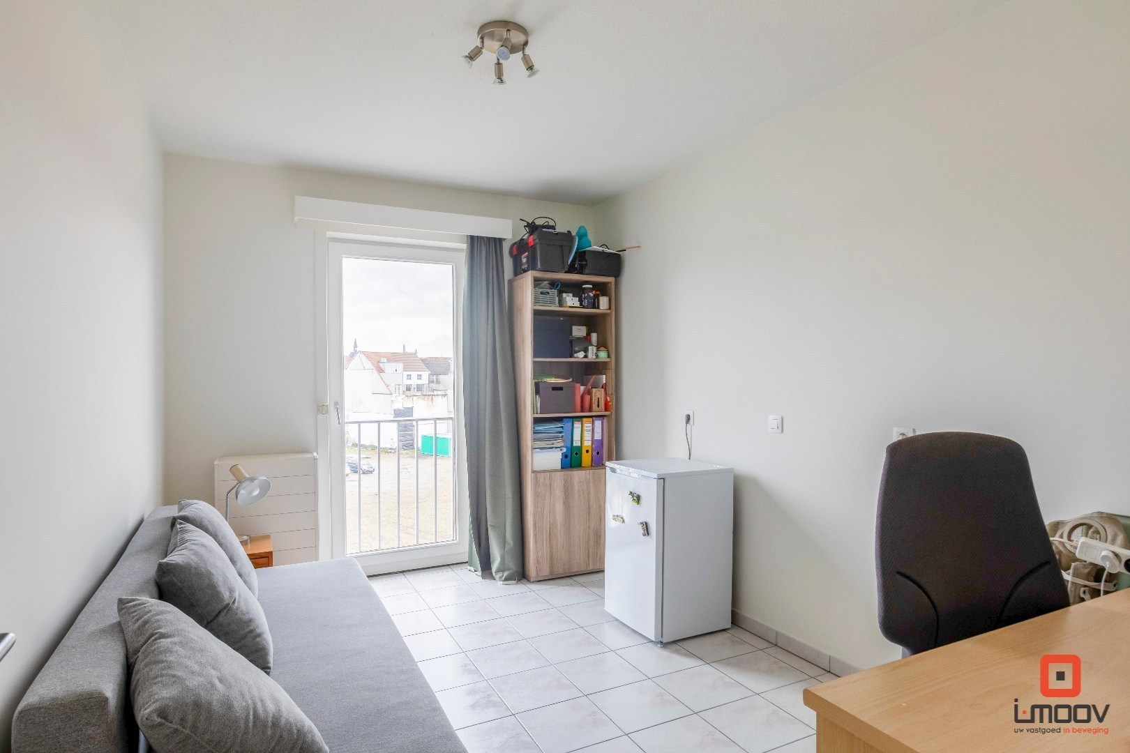 Lichtrijk tweeslaapkamer appartement met uniek waterzicht op Coupure Rechts 