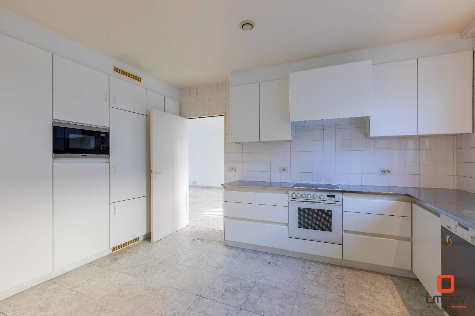 Lichtrijk appartement met uitgestrekt terras in hartje Gent! 