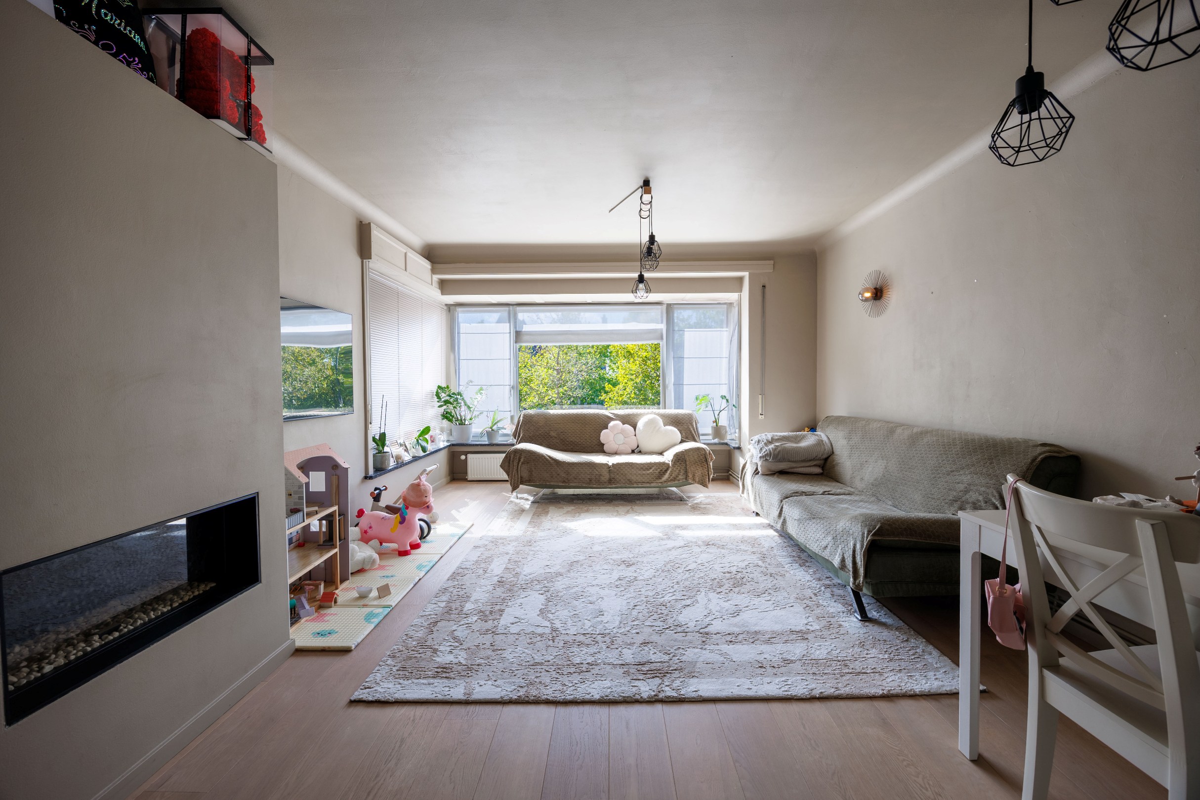 Ruim appartement met 3 slaapkamers gelegen op het Maurice Lippensplein te Knokke-Heist. 